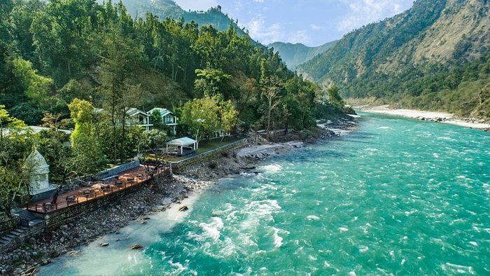 water resorts nature tress
